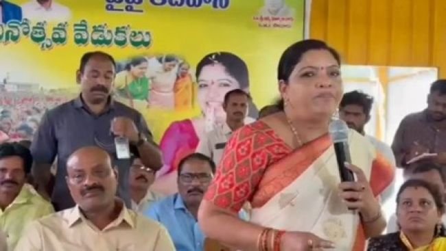 కన్నీటి పర్యంతమైన మంత్రి సంధ్యారాణి
