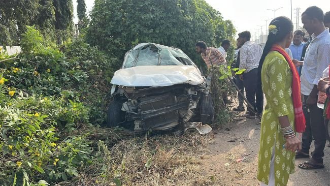 పొద్దున్నే పీకలదాకా మద్యం తాగి.... ప్రమాదంలో మృతి