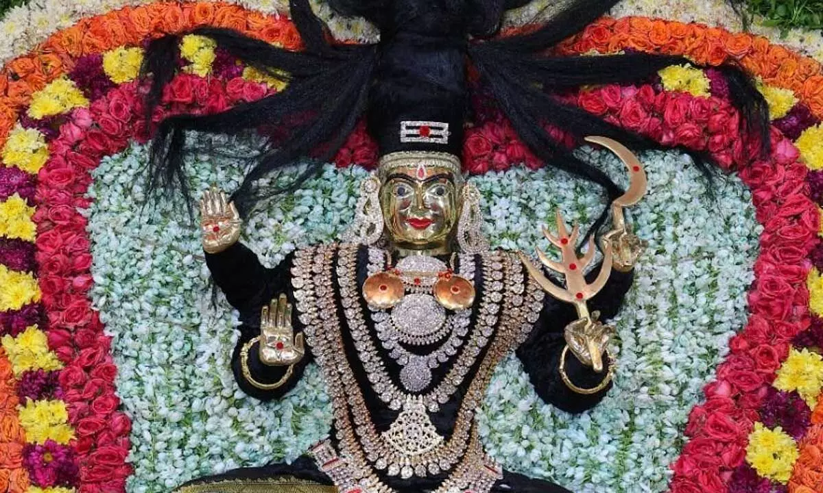 శ్రీశైలంలో ఘనంగా దసరా 