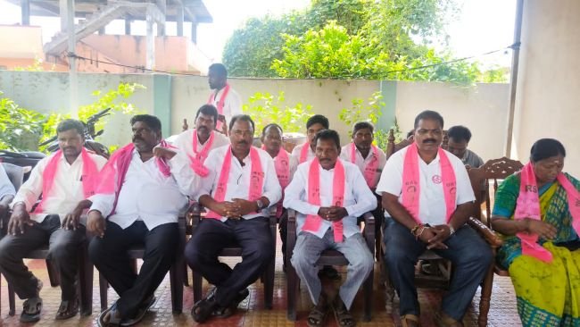 లేని ప్రాజెక్టు పేరుతో సీతక్క ఇసుక దోపిడి-బి ఆర్ ఎస్ పార్టీ మాజీ మండల అధ్యక్షులు లక్ష్మీనారాయణ