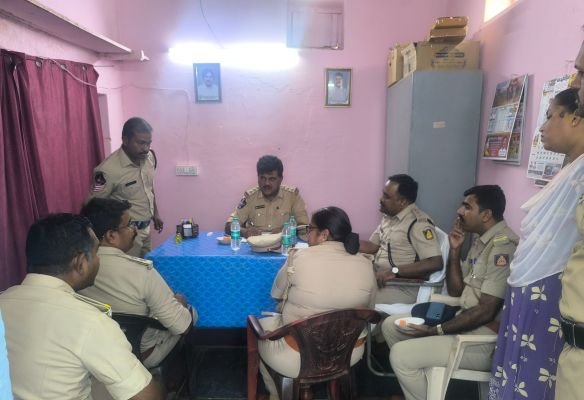 ఎన్నికల నేపథ్యంలో అంతర్రాష్ట్ర ఎక్సైజ్ అధికారుల సమన్వయ సమావేశం.