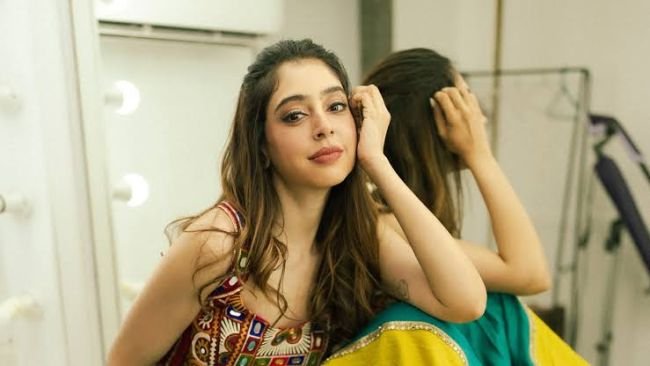 మహిళలను గౌరవించడం కేవలం తొమ్మిది రోజులకు పరిమితం కాకూడదు: నటి నీతి టేలర్ కీలక వ్యాఖ్యలు