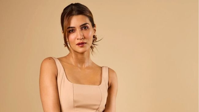 పర్సనాలిటీ రైట్స్ కేసు: నటి కృతి సనన్ పిటిషన్‌పై ఢిల్లీ హైకోర్టు కీలక ఆదేశాలు, రీసెర్చ్ పేపర్ సమర్పించాలని సూచన!