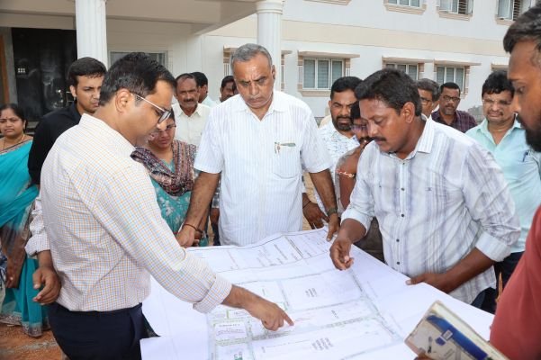 --నవంబర్ చివరి నాటికి ప్రభుత్వ వైద్య కళాశాల భవనాల నిర్మాణం, తీగలవంతెన నిర్మాణాలు పూర్తి చేయాలి… జిల్లా కలెక్టర్ దివాకర టిఎస్