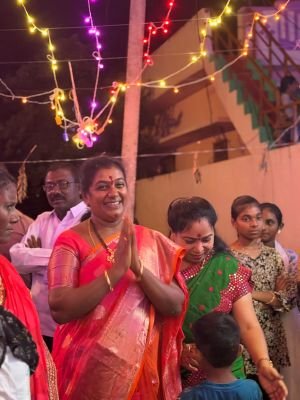 వెన్నముద్దల బతుకమ్మ శుభాకాంక్షలు - కాసాని పద్మ*