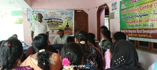 యువత మాదకద్రవ్యాలకు దూరంగా ఉటూ ఆరోగ్యకరమైన జీవన విధానాన్ని అలవర్చుకోవాలి 