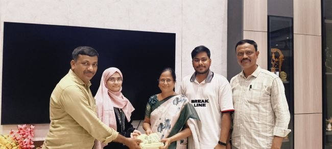 మెడికల్ సీట్ సాధించిన తెరిసా కళాశాల విద్యార్థిని షేక్ సఫియా  