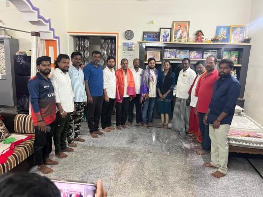 జనరల్ మెడిసిన్ పూర్తి చేసిన డాక్టర్ ఆయిల్ శశాంక్‌కు MRPS  నేతల సన్మానం