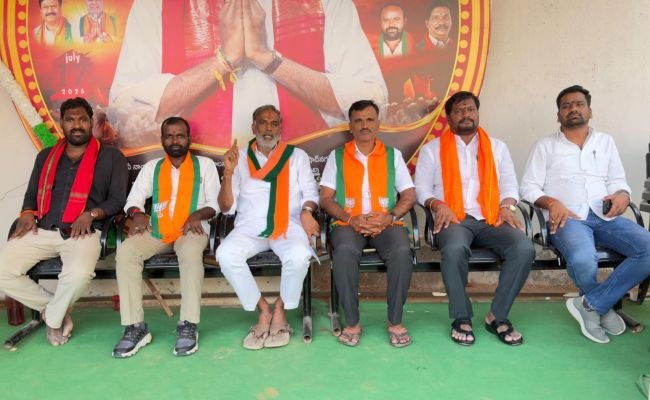 రైతుల పంటలను కాపాడండి పాలమూరు విష్ణువర్ధన్ రెడ్డి