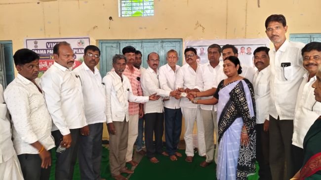 టేక్మాల్‌లో స్మార్ట్ రేషన్ కార్డుల పంపిణీ