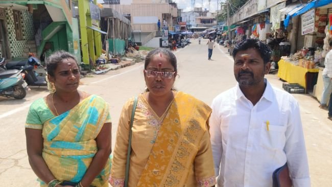 9వ వార్డు టీడీపీ అభ్యర్థిగా శశికళ నామినేషన్