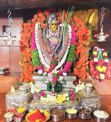 లలిత త్రిపుర సుందరి దేవిగా ఏడుపాయల వనదుర్గామాత