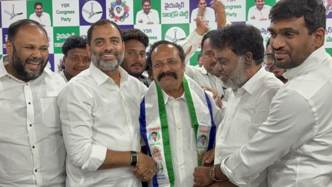 వైసీపీలో చేరిన మాజీ కౌన్సిలర్ కిష్టప్ప 