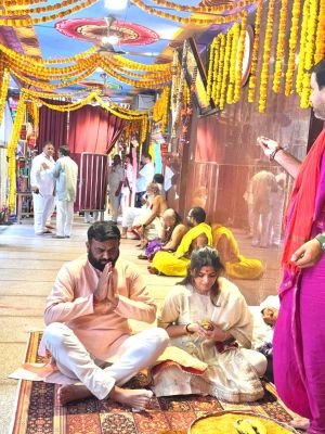 కనకదుర్గమ్మ సన్నిధిలో మాజీ ఎమ్మెల్యే పైలెట్ రోహిత్ రెడ్డి దంపతులు