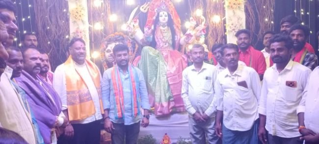 అమ్మవారిని దర్శించుకున్న సుంకిరెడ్డి రాఘవేందర్ రెడ్డి