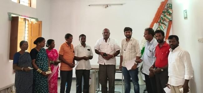పారిశుద్ధ్య కార్మికులను గౌరవించాలి : ఉప సర్పంచ్ శ్రీనివాస్ రెడ్డి 