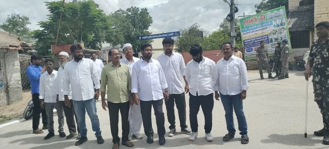 మున్సిపల్ చైర్మన్ అభ్యర్థిగా నామినేషన్ వేసిన బోనమల ఖాదరవల్లి 