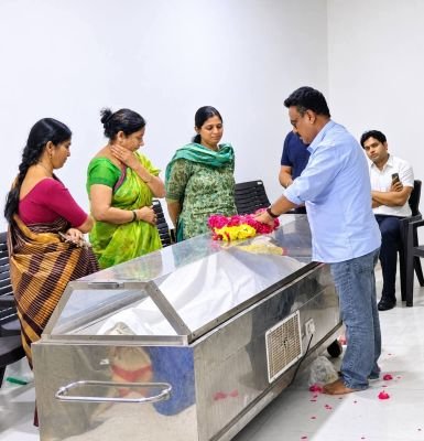 మా కూతురు దివ్య మృతికి వైద్యుల నిర్లక్ష్యమే కారణం.ఈ సి. ఐ. ఎల్., శ్రీకర రాఘవేంద్ర ఆసుపత్రిపై చర్యలు తీసుకోవాలని తల్లితండ్రుల డిమాండ్