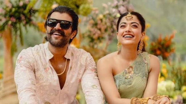 విజయ్ దేవరకొండ కోసం ఏడాది పాటు ప్రయత్నించా.. రష్మిక మందన్న ఆసక్తికర వ్యాఖ్యలు!