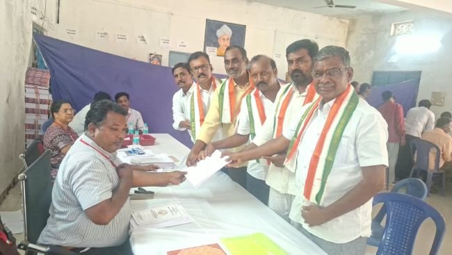 మున్సిపల్ చైర్మన్ కాంగ్రెస్ అభ్యర్థిగా నాగరాజు నామినేషన్ దాఖలు.