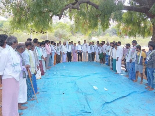 స్థానిక సంస్థల ఎన్నికల్లో వైఎస్సార్‌సీపీ గెలుపే లక్ష్యంగా పనిచేయాలి