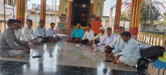 సీఆర్‌టీ ఆత్రం నరేష్‌ను తొలగించాలి - ఆదివాసీ సంక్షేమ పరిషత్ హెచ్చరిక
