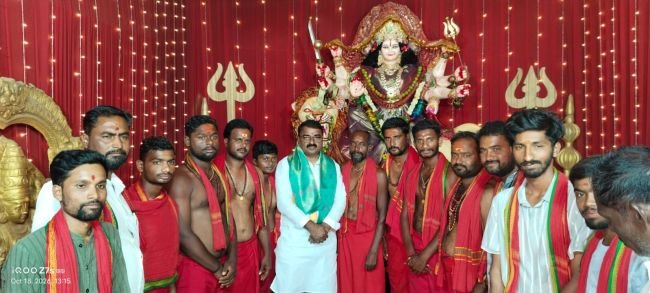 అమ్మవారి ఆశీస్సులతో ప్రజలంతా సుఖసంతోషాలతో వర్ధిల్లాలి