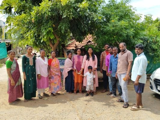 తోగ్గుడెం,గోవిందాపురం బతుకమ్మ గద్దెలకు రూ 10 వేల ఆర్థిక సాయం