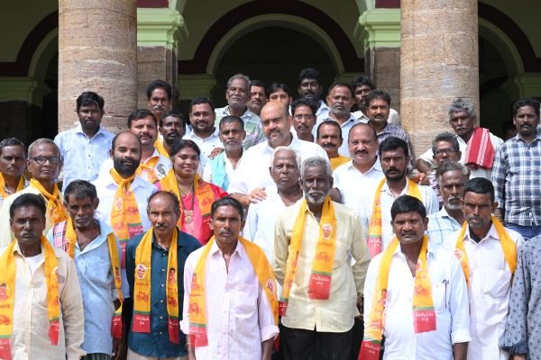 ఆనవరంలో వైసీపీకి షాక్‌.. టీడీపీలోకి 40 కుటుంబాలు!