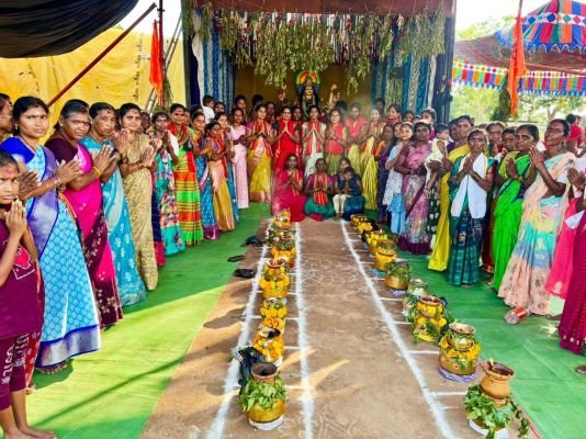ఘనంగా దుర్గామాతకు బోనాలు