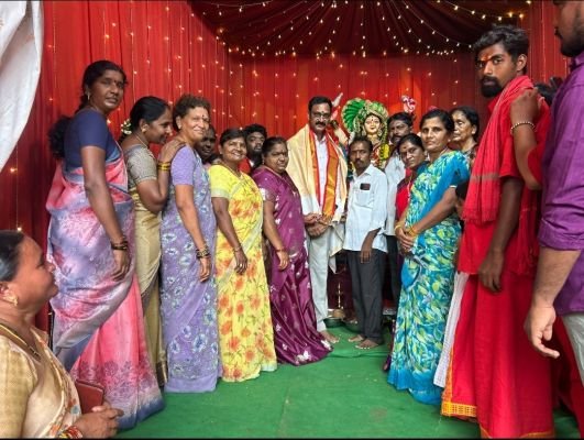 భక్తితో అన్నదానం.. ఐక్యతకు ప్రతీక