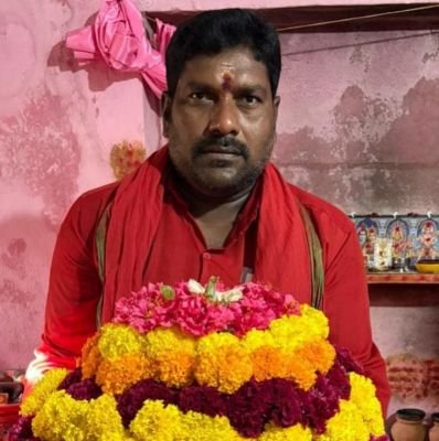 ఆడపడుచులకు బతుకమ్మ శుభాకాంక్షలు తెలిపిన ఉప సర్పంచ్ గాండ్ల సురేష్