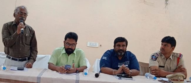 ఎన్నికల్లో నియమావళి పాటించాలి:
