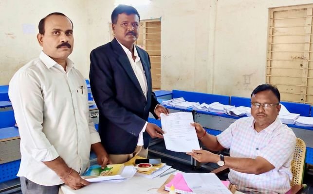 కడప 27వ డివిజన్ సిపిఐ అభ్యర్థిగా వెంకట శివ నామినేషన్ దాఖలు 