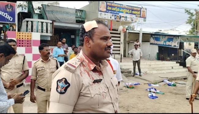 దర్శిలో ఎస్సైపై వైసీపీ శ్రేణుల దాడి హేయమైన చర్య..