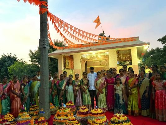 గ్రామాల్లో ఘనంగా బతుకమ్మ వేడుకలు 