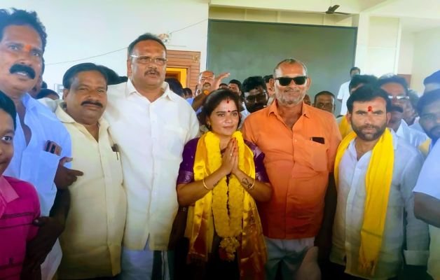 తిరుపతమ్మ నామినేషన్‌లో దారపనేని