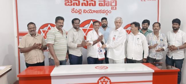 జనసేన పార్టీలో చేరిన వడ్డీవారి పాలెం మాజీ సర్పంచ్