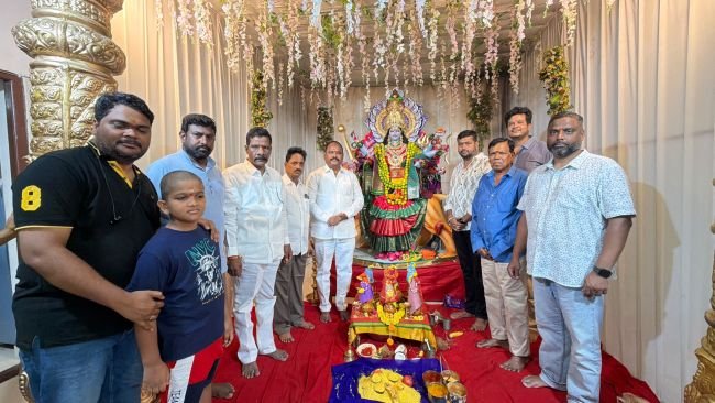 దసరా వేడుకల్లో పాల్గొన్న కార్పొరేటర్ రాగం నాగేందర్ యాదవ్