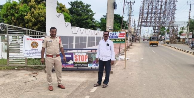 నామినేషన్ కేంద్రం పరిశీలన 