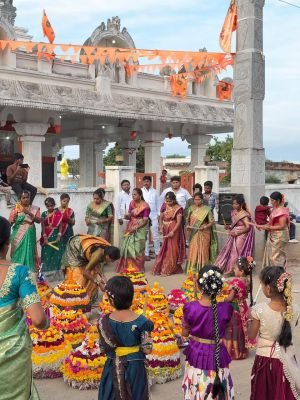 గోపులారంలో ఘనంగా బతుకమ్మ సంబరాలు