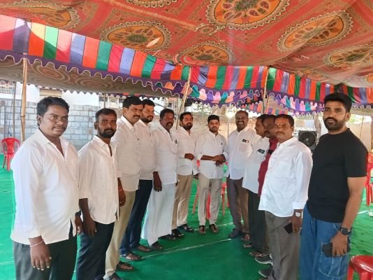 మేయర్ అభ్యర్థి రమేష్ గౌడ్‌కు వైఎస్సార్‌సీపీ నేతల మద్దతు  విజయం కోసం సమష్టిగా పనిచేస్తామని నాయకుల హామీ
