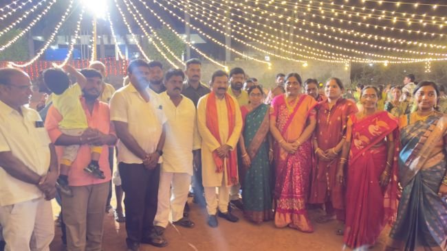 నుస్తులాపూర్‌లో ఘనంగా బతుకమ్మ సంబరాలు