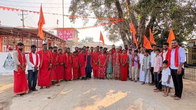 దుర్గాభవాని మాత మాలదారుల పాదయాత్ర 