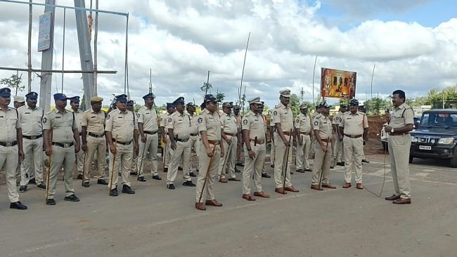 ఎన్నికల నిబంధనలు ఉల్లంఘిస్తే కఠిన చర్యలు తప్పవు: డీఎస్పీ రమణారావు