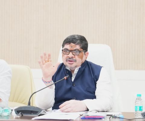 శాతవాహన యూనివర్సిటీలో 49 అసిస్టెంట్ ప్రొఫెసర్ పోస్టుల భర్తీకి అనుమతి.మంత్రి పొన్నం ప్రభాకర్ హర్షం 