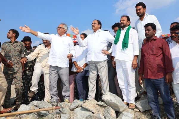 వచ్చే విజయదశమి నాటికి జూలూరుపాడు టన్నెల్‌ పూర్తి చేయాలి -మంత్రి తుమ్మల నాగేశ్వరరావు