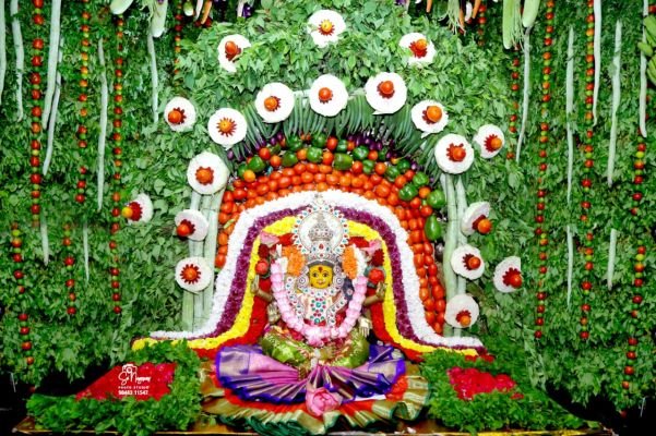 మహాలక్ష్మి గా కనకమహాలక్ష్మి దర్శనం!