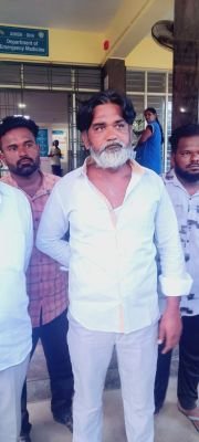 15వ డివిజన్ వైకాపా ఇన్చార్జి పై దాడి 