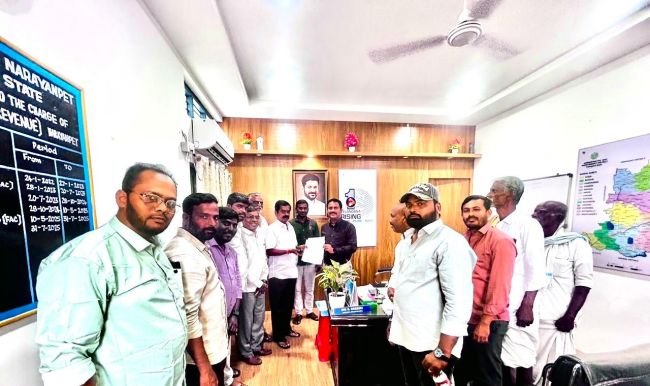నారాయణపేట కలెక్టరేట్ లో వినతిపత్రం అందించిన బిఆర్ఎస్ మాజీ ఎమ్మెల్యే చిట్టెం రామ్మోహన్ రెడ్డి